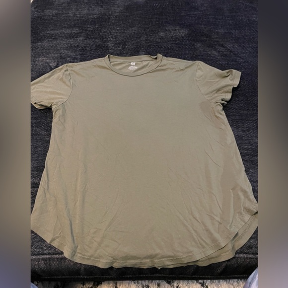 H&M Other - H&M Long Fit Tee Shirt XXL Army Green